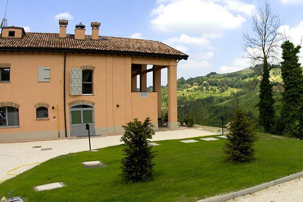 Agriturismo Ben Ti Voglio Bologna Bagian luar foto